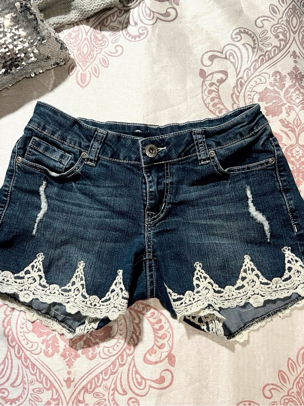 🍭2/$20! Dark blue denim shorts